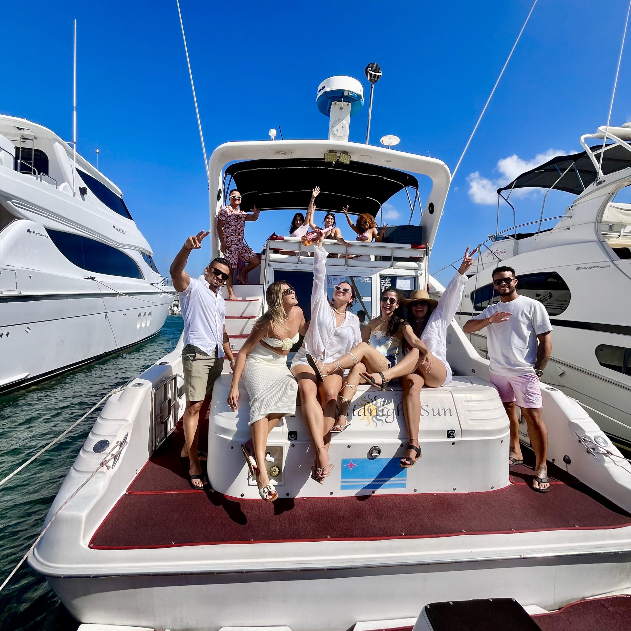 Midnight Party yacht